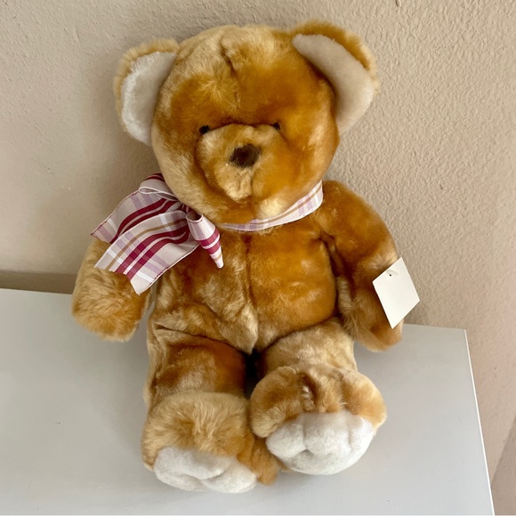 New: Looney Tunes Tweety Bird,Dan Dee Bear,Hug Bear Pillow Plush Stuffed Toys - Picture 5 of 12